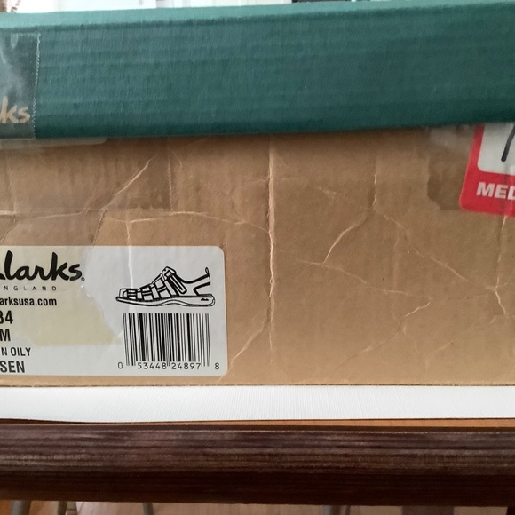 Clarks sandals - Picture 7 of 7